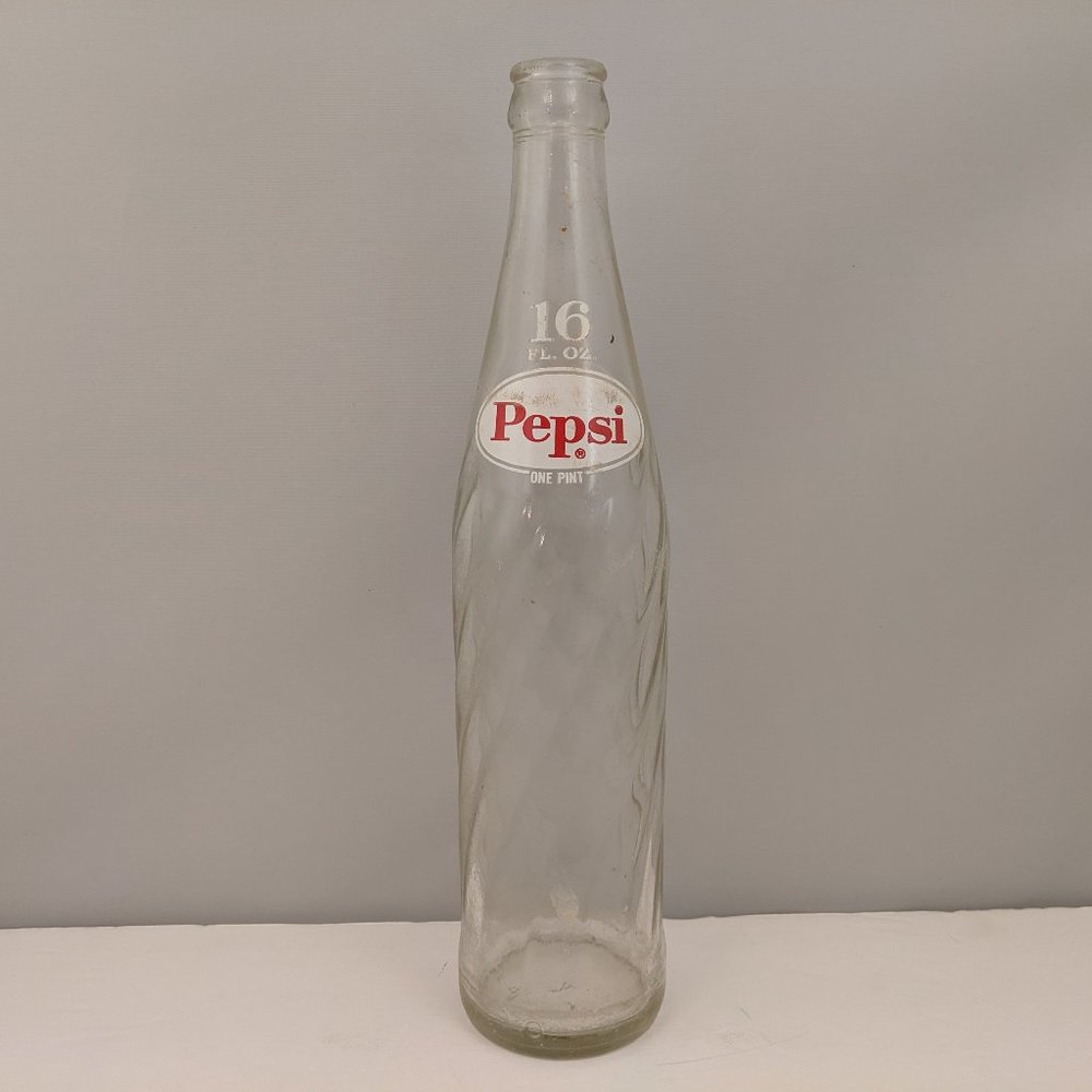 Pepsi Cola Soda Bottle | One Pint / 16 FL. OZ. | Spiral Glass